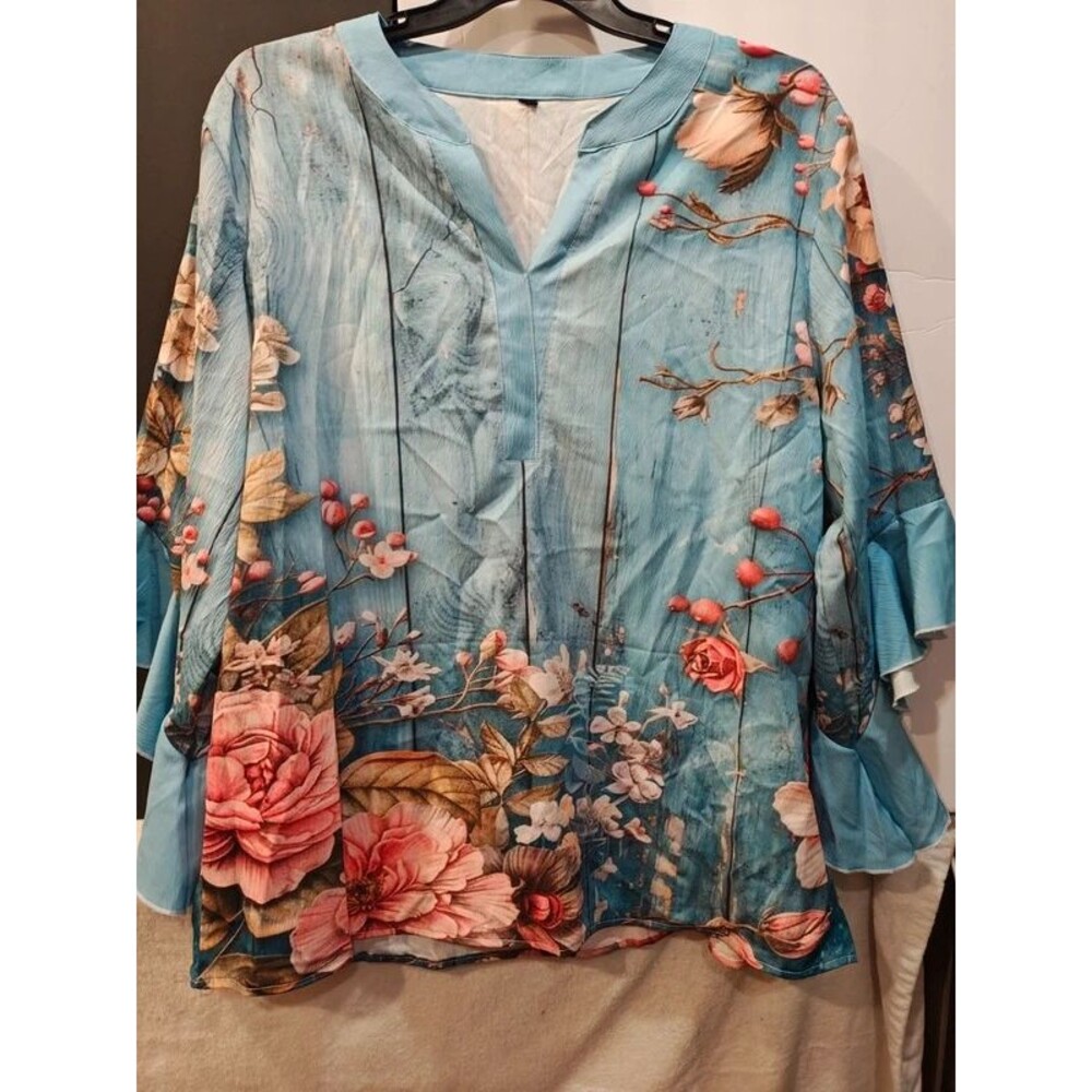 Boho Floral Print V-Neck Bell Sleeve Tunic Blouse
